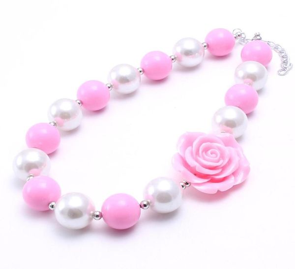 Collana robusta per bambini con fiori di colore rosa La più recente moda rosa Colore bianco Bubblegum Bead Collana robusta per bambini Gioielli per bambini 9420404