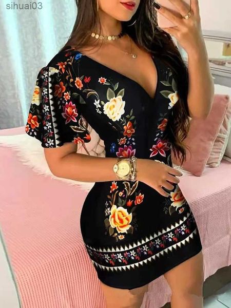 Abiti casual di base Estate elegante stampa floreale aderente Mini abito da donna 2023 Moda sexy profondo scollo a V pacchetto Hip Dress Office Lady Party DressL2403