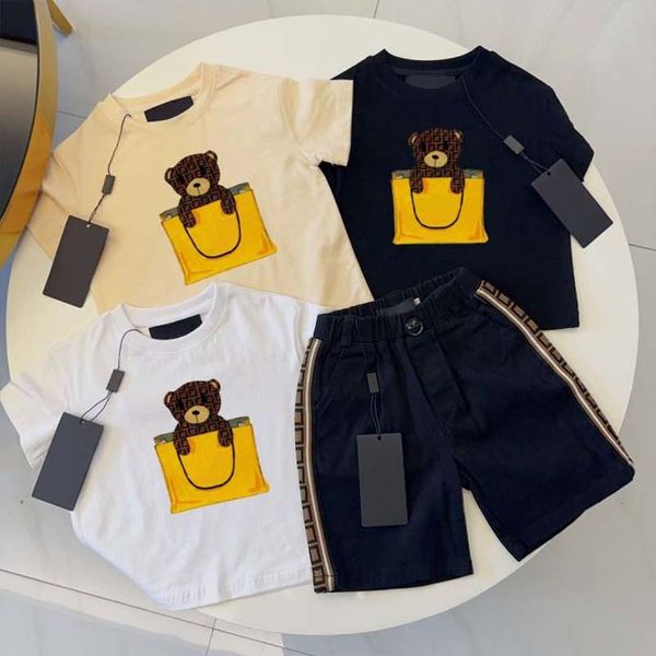 Çocuk Giysileri Setleri Bebek Tshirts Şort Erkek Giyim Toddler Kol Kısa Üstler Kızlar Gençlik Çocuk Tees f Mektup Baskılı T-Shirts Pantolon Günlük Tasarımcı Tişörtleri 90-150