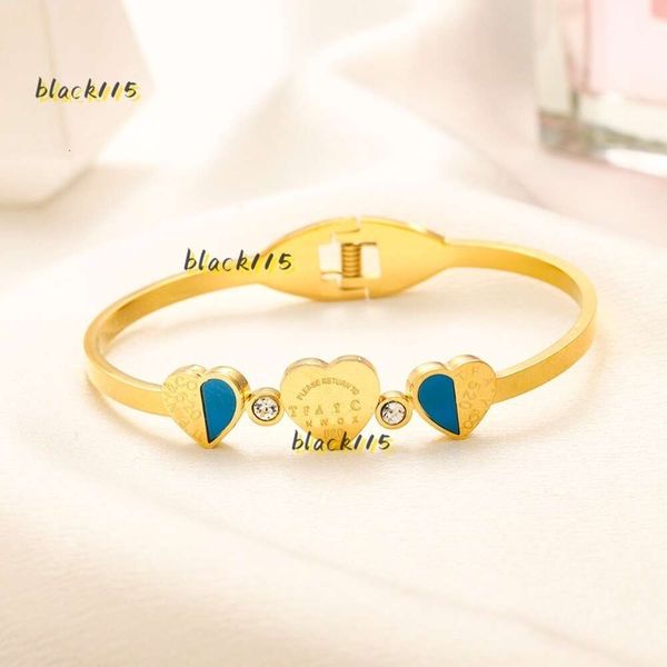 Bangle Boutique 925 Серебряный дизайнер браслетов роскошной манжета браслет 18 тыс. Золотая свадьба браслет Love Brift Winter Women Женщины романтическое стиль ювелирные украшения 2024