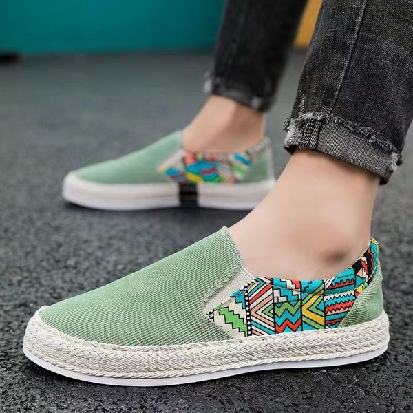 2024 Nova Primavera Respirável Lazy Kick on Trendy Shoes Tendência Versátil Meninos Casual Board Shoes z5oM #