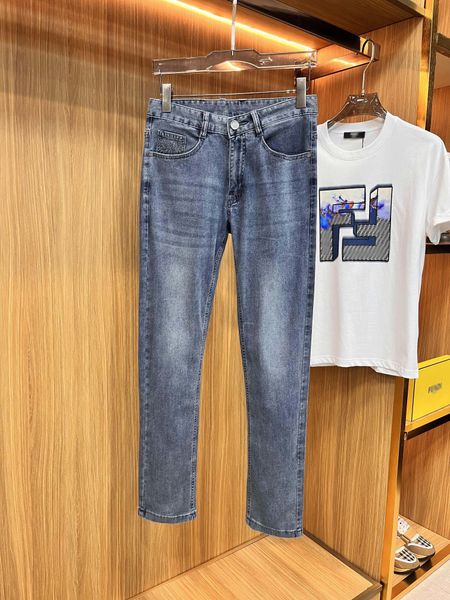 2024 meistverkaufte Jeans Herren Designer Denim bestickte Hosen Mode Loch Hosen Hip Hop Stil Reißverschluss Hosen, Größe 28-40 #034