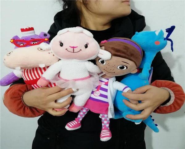 4pcs doktor doktor kız peluş oyuncak seti dottie hippo lambie koyun ejderha yumuşak doldurulmuş hayvan bebekleri lj2009026161587