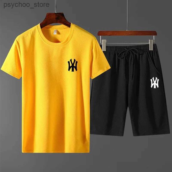 Tute da uomo 2023 Moda Uomo Abbigliamento sportivo Camicia sportiva da uomo Set estivo T-shirt a maniche corte Asciugatura rapida 2 pezzi Q240314