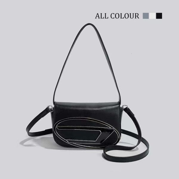 Borsa Diesel di design per donna Mini borsa classica di lusso multicolore Borsa di alta qualità e alla moda squisita borsa fatta a mano in pelle di prepuzio High-end sotto le ascelle D Mini Bag3