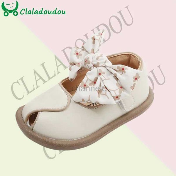 Primeiros caminhantes sapatos de salto plano Claladoudou novos sapatos de bebê para primavera meninas princesa sapatos de microfibra de couro sapatos de sola macia para crianças pequenas 240315