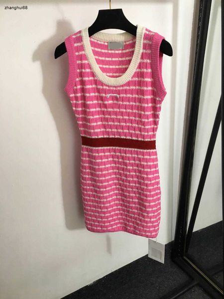 Брендовое женское розовое вязаное платье, дизайнерская одежда, женская летняя сексуальная юбка, модная печать с логотипом, платья гири, азиатский размер M, 15 марта