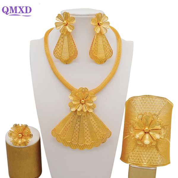 Set di gioielli Dubai leggeri e raffinati per le donne, ciondolo con fiore grande, collana indiana, orecchini, regali di anniversario di matrimonio marocchino 240311