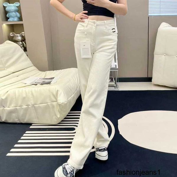 Jeans femininos Nanyou Xiaoxiangjia 23ss inverno novo bordado perna larga jeans de pelúcia em três cores GP3X