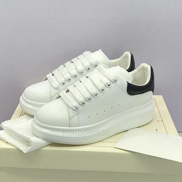 Designer Sneaker oversize di lusso Piattaforma di scarpe sportive Piattaforma bianca in pelle in pelle in pelle in pelle scamosciata scarpa di velluto in velluto in velluto in pizzo sciarpa maschile da donna scarpe da allenamento sportivo da donna