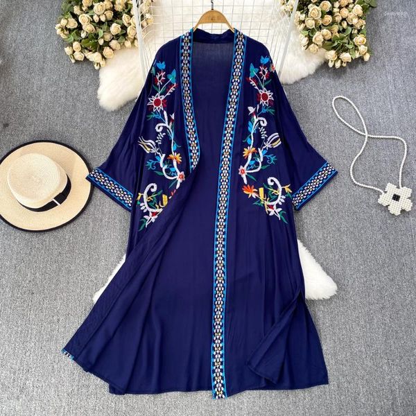 Abiti da festa Abito bohemien per donna 2024 Mezza manica Ricamo floreale Protezione solare Stile etnico Abiti estivi Beach Drop