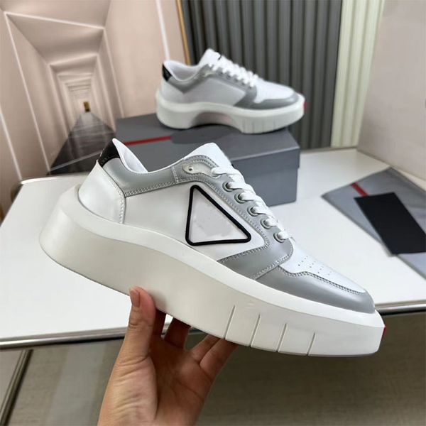 Il nuovo designer di lusso con suole spesse aumenta le scarpe da papà Scarpe da corsa sportive casual da uomo nere in pelle stringate piccole scarpe bianche scarpe basse scarpe da skate da allenamento da viaggio