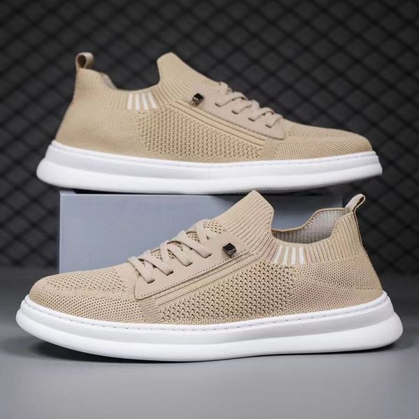 Jährliche heiße Freizeitschuhe, Sportschuhe, Designer-Schuhe, Herren-Flugschuh-Trend für Frühling und Sommer, alle lässigen, leichten Low-Top-Board-Schuhe, atmungsaktiv