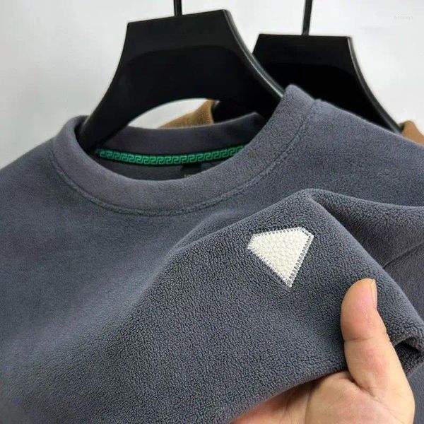 Felpe con cappuccio da uomo Felpa con cappuccio di fascia alta O-Collo Strisce ricamate Peluche addensato Pullover Maglione casual da strada alla moda coreana