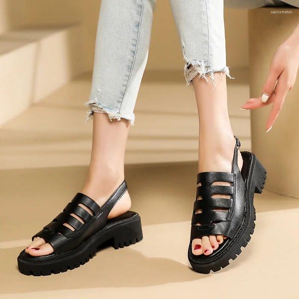 Sandalet Yaz Kızlar Sıradan Ayakkabı Eğlence Hallow Balıkçı Artı Boyut 44 45 Açık Toe Anti-Slip Platform Düz Slingback