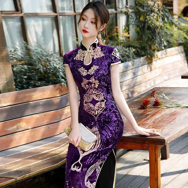 Abbigliamento etnico Stile cinese Vintage migliorato Qipao Viola Moda Cheongsam con paillettes Abito lungo da esibizione sul palco Sexy spacco aderente e aderente