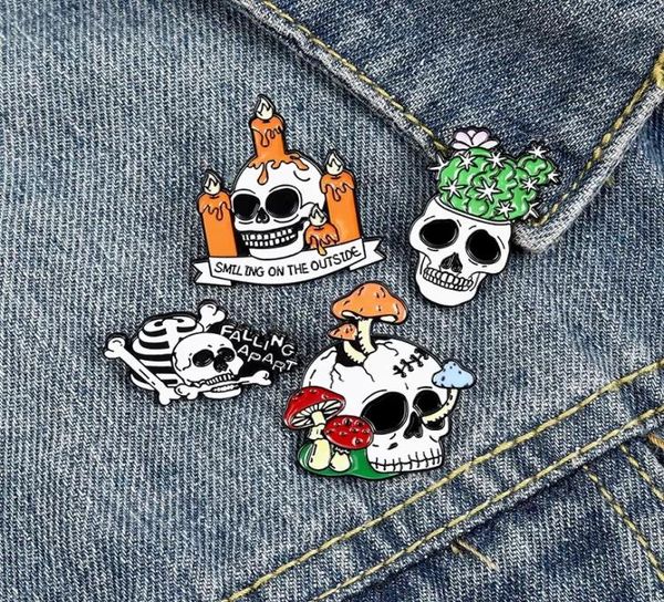 Punk Skull Halloween Spille smaltate Pin per le donne Ragazza Accessori per gioielli di moda Spille vintage in metallo Spille Distintivo Intero Gi1010317
