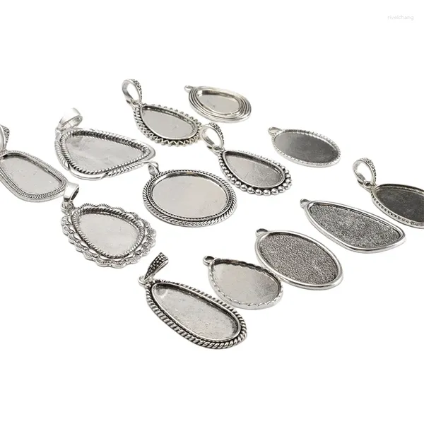 Anhänger Halsketten 2PCS Antike Silber Legierung Geometrie Anhänger Einfache Unregelmäßige Und Runde Cabochon Tablett Einstellung DIY Schmuck Machen Erkenntnisse