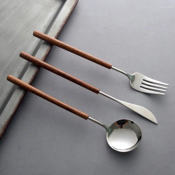 Set di stoviglie Set da 3 pezzi Stoviglie occidentali in stile giapponese con manico in legno di pero Coltello forchetta e cucchiaio per uso domestico in acciaio inossidabile 304