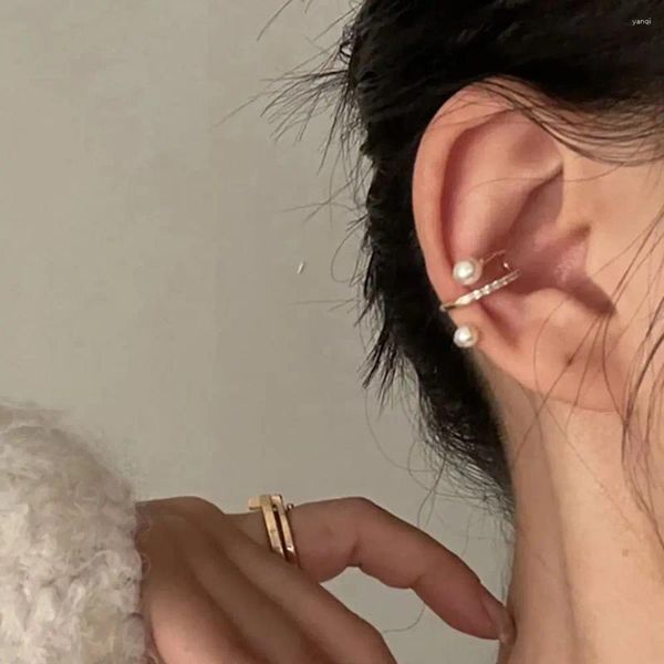 Orecchini posteriori Dolce Earcuff Onda femminile Falso Piercing Rame Orecchio Osso Clip Perle Orecchino Gioielli di moda Coreano On