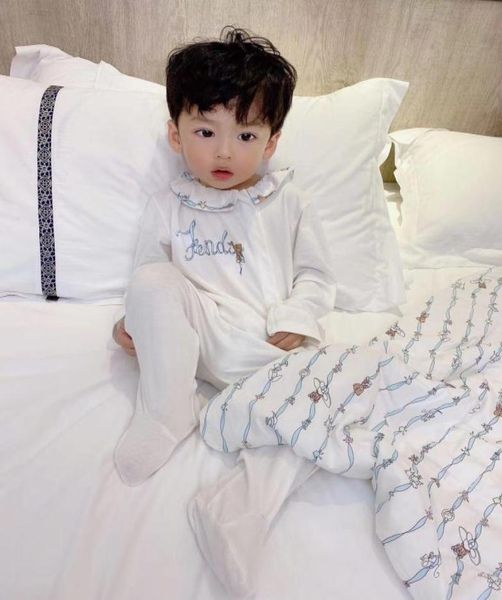 Хлопковый комбинезон высокого качества для новорожденных, пеленальные одеяла, комбинезон, комплект нагрудника, милая одежда для маленьких мальчиков и девочек, подарок,suit5941403