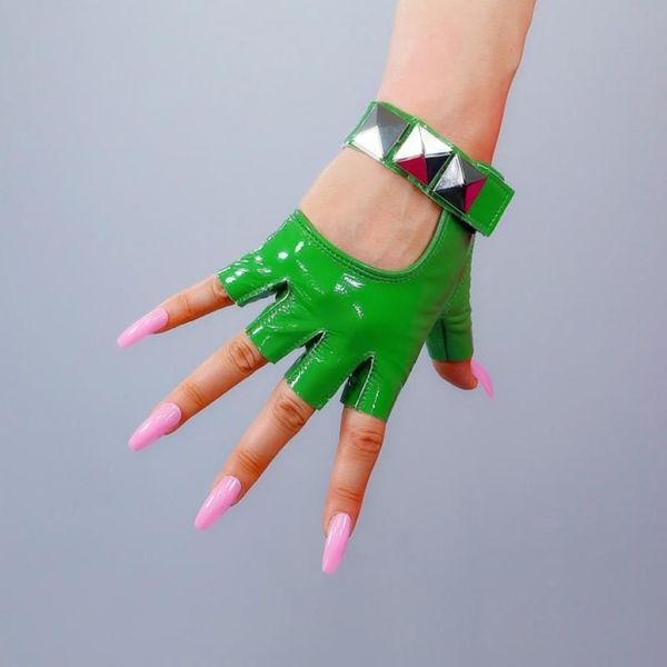 Luvas semi-dedo de couro real patente brilhante verde prata rebite pele de carneiro sem dedos mulheres touchscreen wzp50 cinco dedos225s