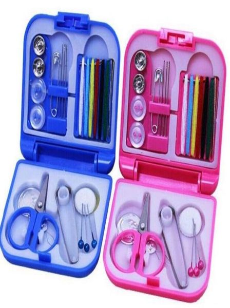 100 set Kit da cucito da viaggio portatile Aghi per filo Mini custodia in plastica Forbici Perni per nastro Infila filo Set Strumenti per cucire a casa4100626