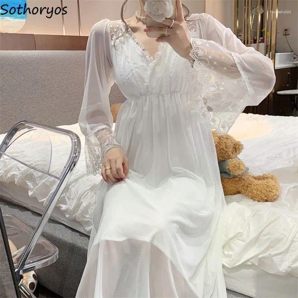 Mulheres Sleepwear Nightgowns Mulheres V-Pescoço Lace Design Sexy Senhoras Sólidas Na Moda Homewear Primavera Fairycore Elegante Moda Coreana Nightwear