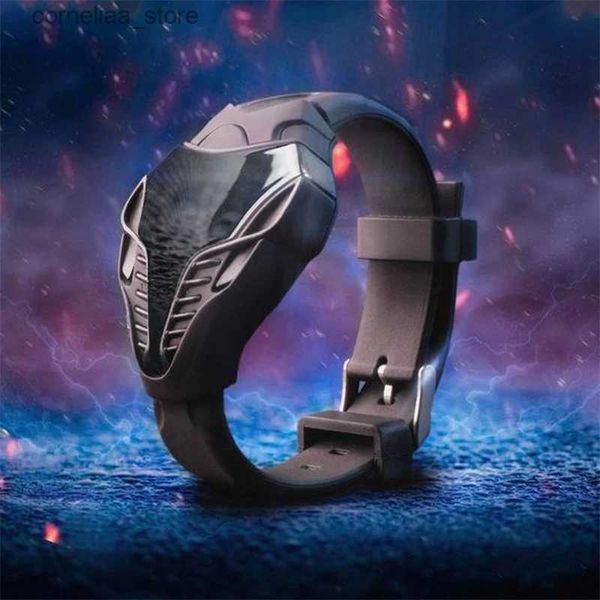 Altri orologi Sile LED Digital es Sport Fitness Orologio elettronico casual per uomo Donna Studente Ragazzi Ragazze Triangolo Reloj Saati Y240316