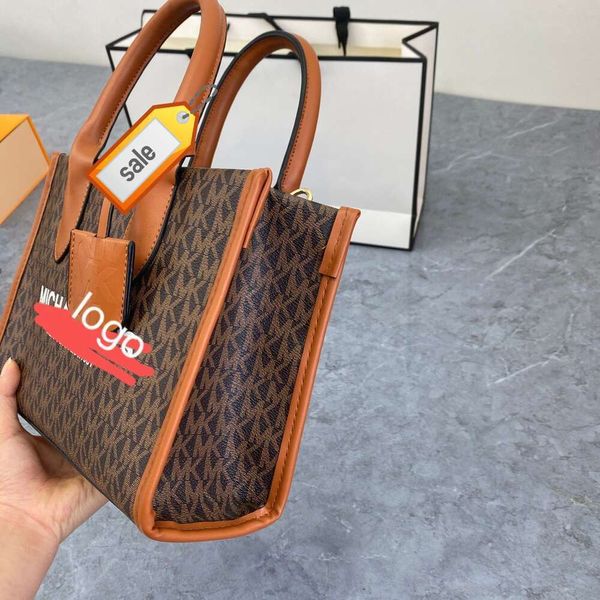 Loja Online Saída 2024 Novo Yang Mi Mesmo Estilo Caminhada Show Flor Antiga Ombro Único Diagonal Straddle Bolsa Tote Bag