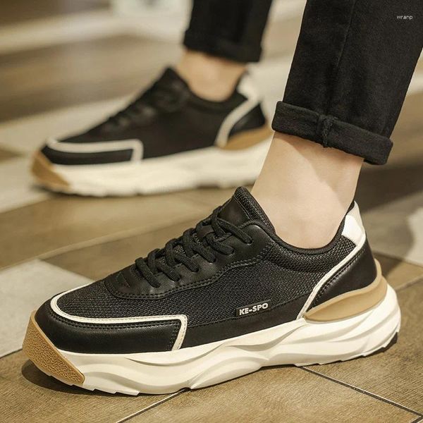 Scarpe da ginnastica casual 690 da uomo con plateau in mesh traspirante da uomo vulcanizzate con lacci all'aperto primavera autunno piatto con testa tonda maschio