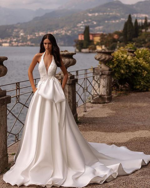 Uma linha vestidos elegantes boho halter pescoço apliques backless vestido de noiva sem vestidos de noiva brancos vestidos de Nova