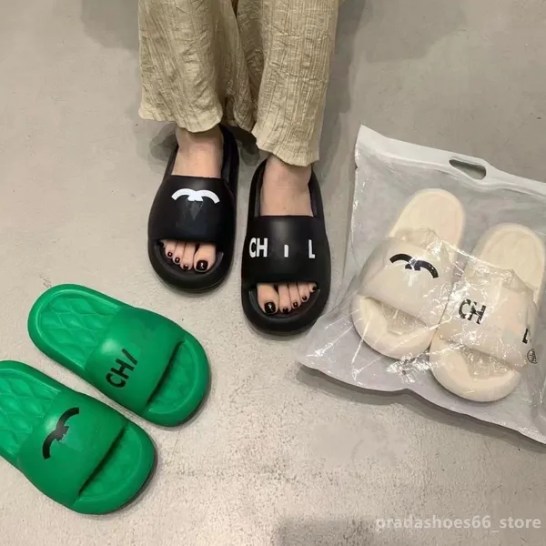 2024 Designer di lusso da donna Lettera Pantofole Scivoli da spiaggia canale Tinta unita Donna Suola spessa Bagno interno Scarpe antiscivolo Sandali estivi Eva 2c