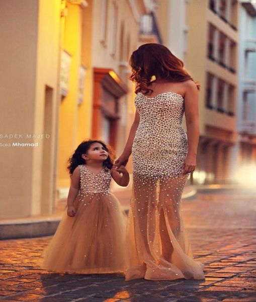 2019 Bling Luxo Beading Pérolas Tulle Mãe E Filha Combine Vestidos de Baile Querida Champanhe Longo Pageant Vestidos de Noite Vest2452866