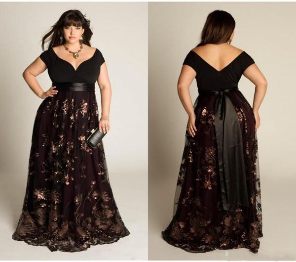 2019 New Plus Size Luxury Couture Prom Gown Capped Manica corta Lunghezza del pavimento Sexy Open Back Paillettes Applique Sash Abiti da festa Fo1665504