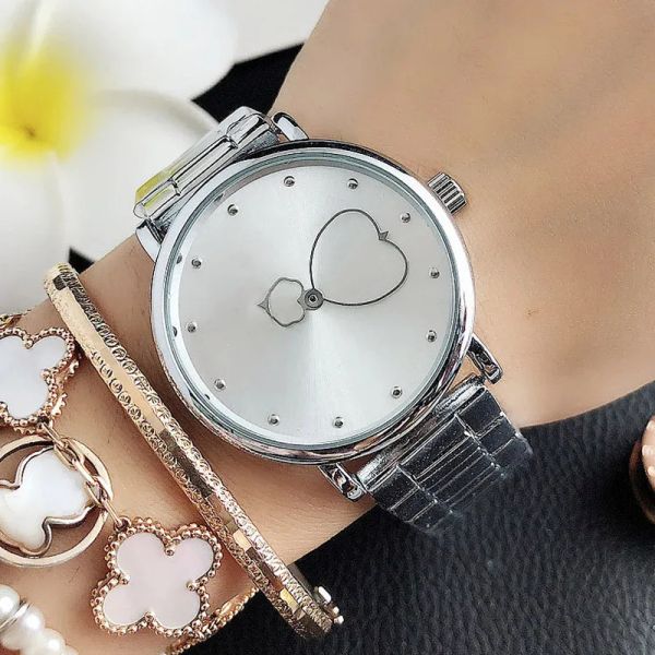 2024 брендовые часы женские женские девушки сердце c стальным ремешком кварцевые наручные часы T145