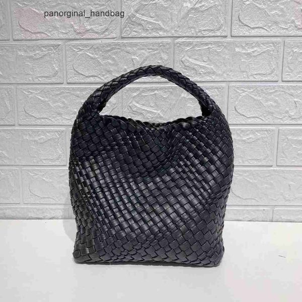 Designer Bottegs Arco Tote Venetas Borsa Borsa in tessuto da donna 2024 primavera estate nuovo design di nicchia cestino per verdure di grande capacità versatile spalla singola per bambini a