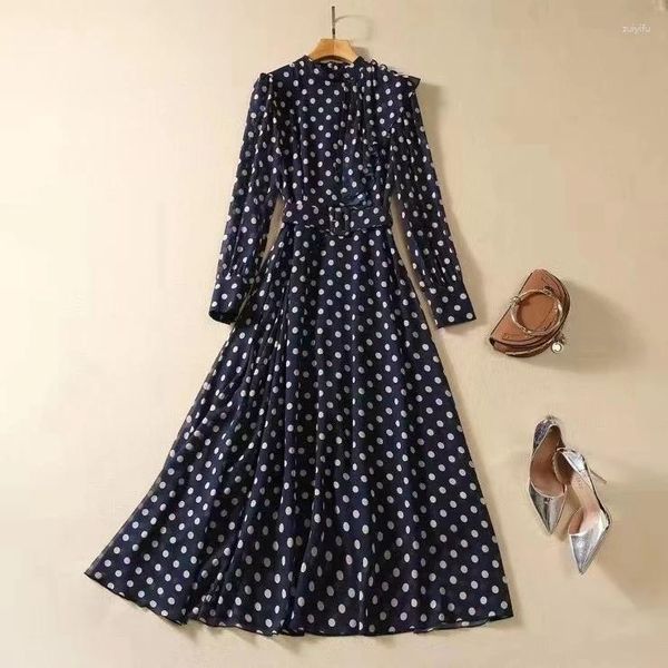 Lässige Kleider Europäisches und amerikanisches Damenkleid 2024 Winter Langarm Stehkragen Polka Dot Print Rüschen Plissee XXL