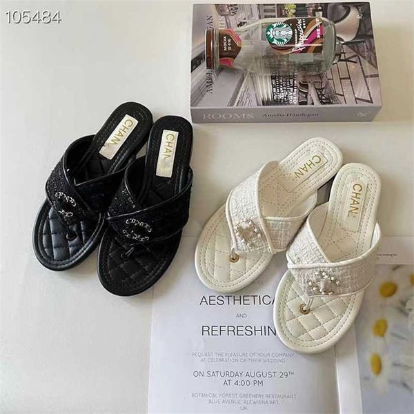 25 % RABATT auf Sportschuhe 2024 Neue Xiaoxiangfeng Damen Lingge Casual Vielseitige Sandalen mit flachem Boden mit großen Rabatten