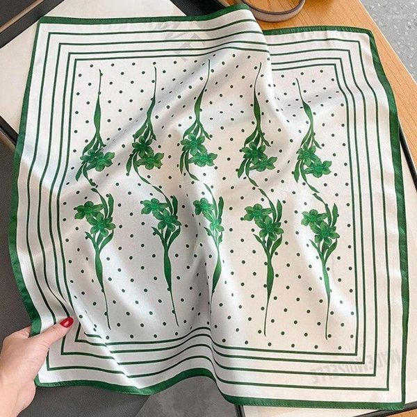 Lenços de lenços de seda real feminino designer polka Dots bandana femme moda leckerchief small quadrado squarard