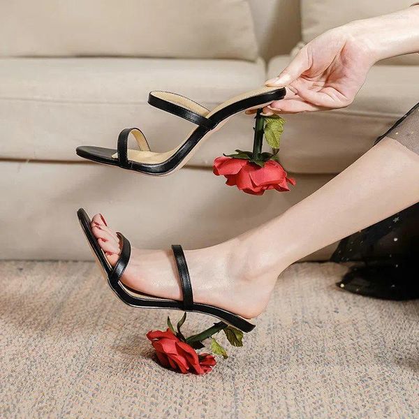 Chinelos sandálias de salto alto 2024 verão passarela sapatos femininos uma linha com batom peep-toe moda preto ao ar livre