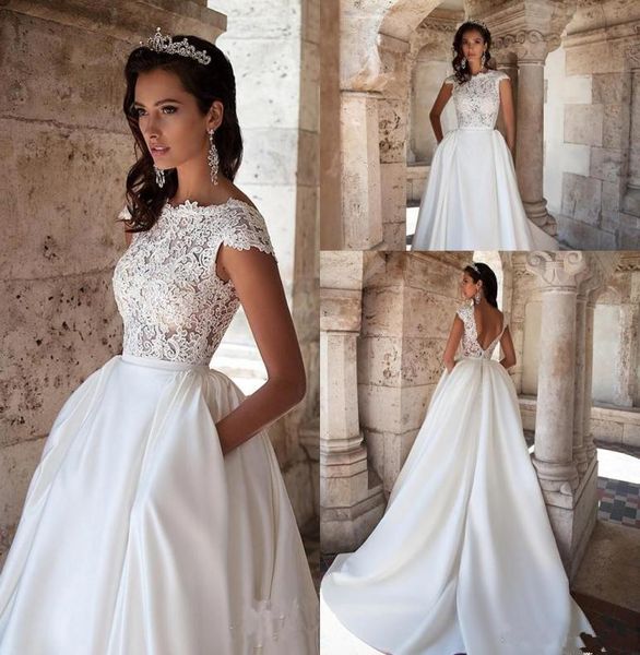 2019 rendas encantadores vestidos de casamento mangas boné cetim sem costas vestidos de noiva com bolso vestidos plus size barato festa de casamento go4753096