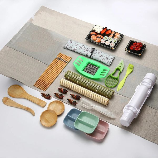 Sushi Maker Set Macchina Stampo Bazooka Roller Kit Verdura Carne Rotolamento Tappetino di bambù Utensili da cucina fai da te Gadget Accessori 240304