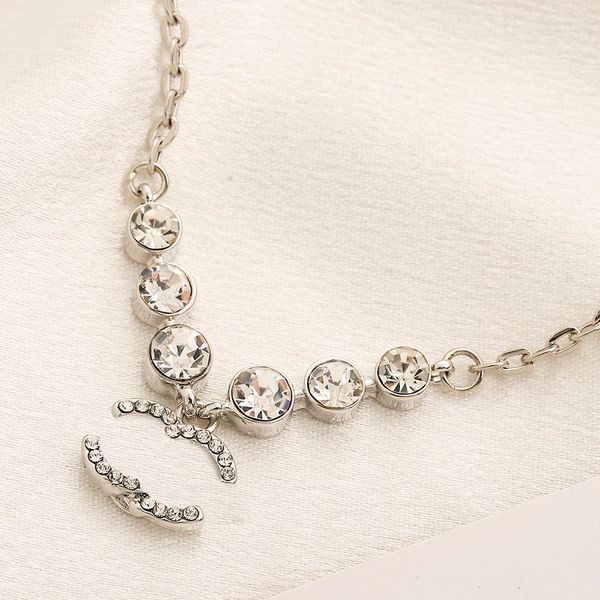 Diamant-Buchstaben-Anhänger, Designer-Halskette, hochwertige Marken-Halsketten aus Edelstahl, Perlenketten, Choker-Schmuck, Herren- und Damen-Hochzeitsgeschenke