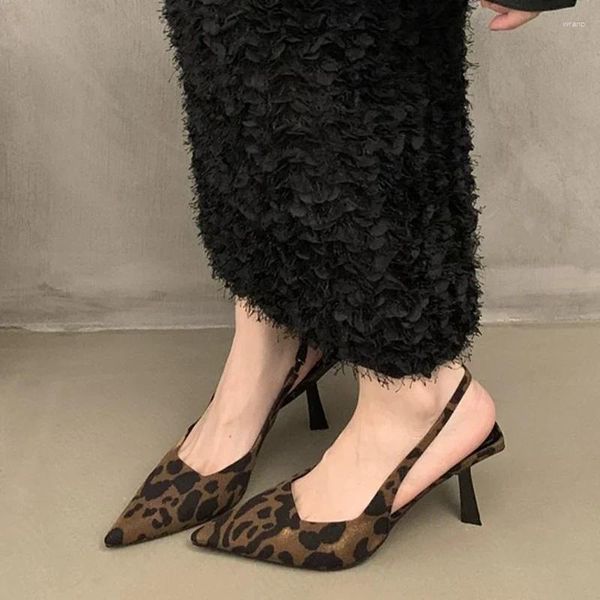 Модельные туфли, женские сандалии с леопардовым принтом на высоком каблуке, пикантные летние шлепанцы с острым носком, вечерние 2024, уличные шлепанцы, туфли-лодочки, женские zapatos