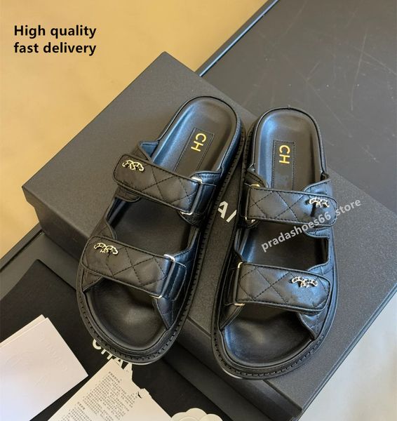 2024 Sandálias de Plataforma de Alta Qualidade Mulheres Sandálias de Alça Larga Plataforma Sandálias de Designer de Luxo Sandálias de Dedo Aberto para Mulheres Feminino CD Slide In Flats Shoes Chanes