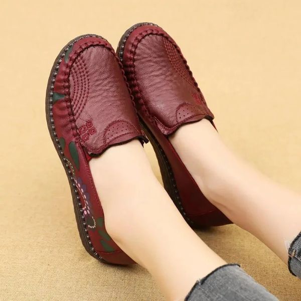 Bot tasarımcısı Sürüş Ayakkabı Kadın Çiçek Çiçek Plealed Loafers Retro Flats Ucuz Yaşlı Yürüyüş Ayakkabıları 2021 Bayanlar Somunlar Üzerinde Kayma