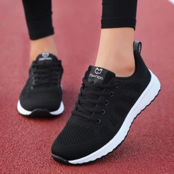 Stiefelschuhe für Frauen Sneakers 2021 Sommer Frau Casual Sport Schuh Wohnungen Freizeit Damen Mesh Leichte atmungsaktive stillende vulkanische Schuhe