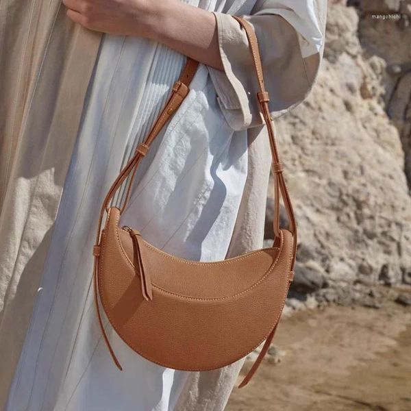 Bolsas de ombro Marca Designer Lychee Padrão Saddle Mulheres Polana Couro Genuíno Meio Crescente High Street Crossbody