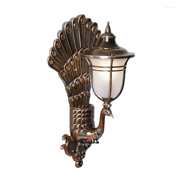 Lampada da parete in stile europeo per esterni pavone di lusso El Lobby Villa balcone luce staffa retrò impermeabile